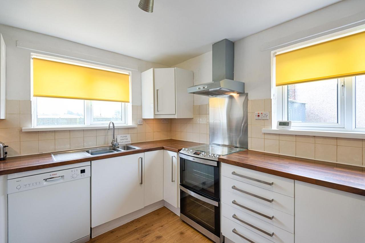 Private Parking, Garden, Close To Beach! Swansea Bagian luar foto