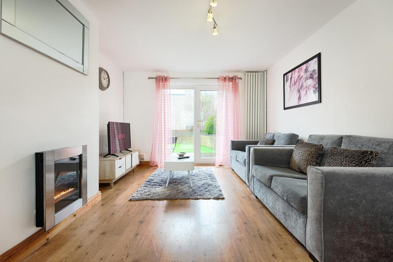 Private Parking, Garden, Close To Beach! Swansea Bagian luar foto