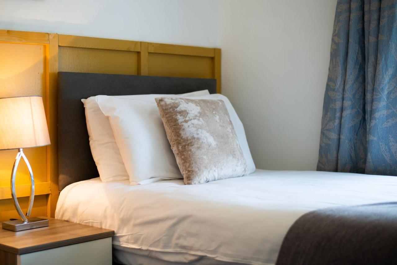 Private Parking, Garden, Close To Beach! Swansea Bagian luar foto