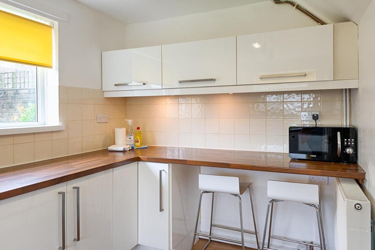 Private Parking, Garden, Close To Beach! Swansea Bagian luar foto